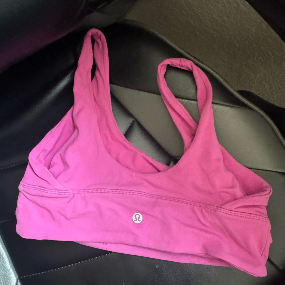lululemon sports bra